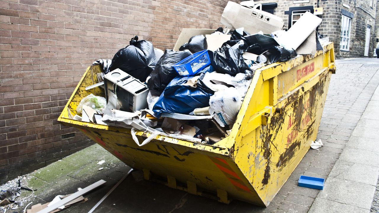 choosing-the-right-waste-management-service-junk-removal-vs-dumpster